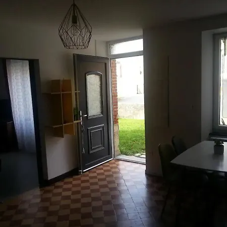 Agreable Maison Petit Jardin A 7 Minutes De Reims Pargny-les-Reims Exterior foto