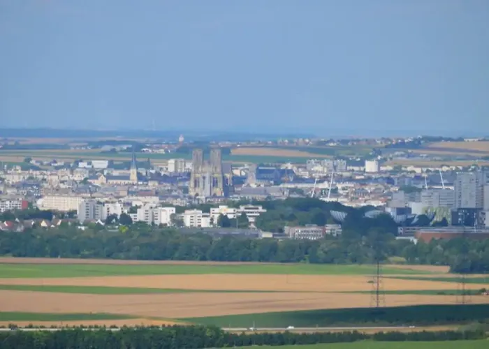 Agreable Maison Petit Jardin A 7 Minutes De Reims
