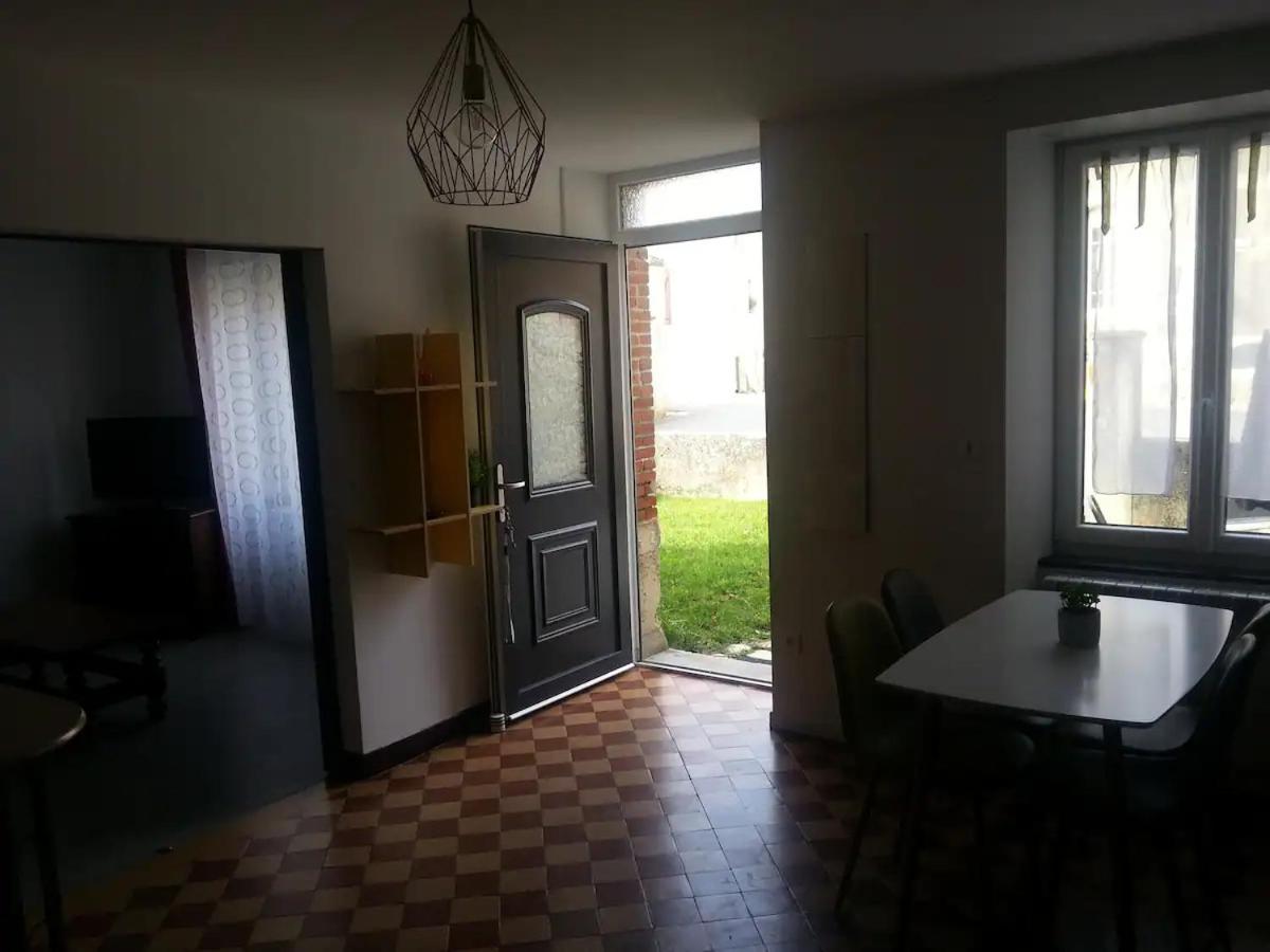 Apartment Agreable Maison Petit Jardin A 7 Minutes De Reims *